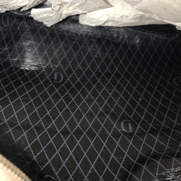 *Ganson Crossbody Bag - Picture 4 of 4